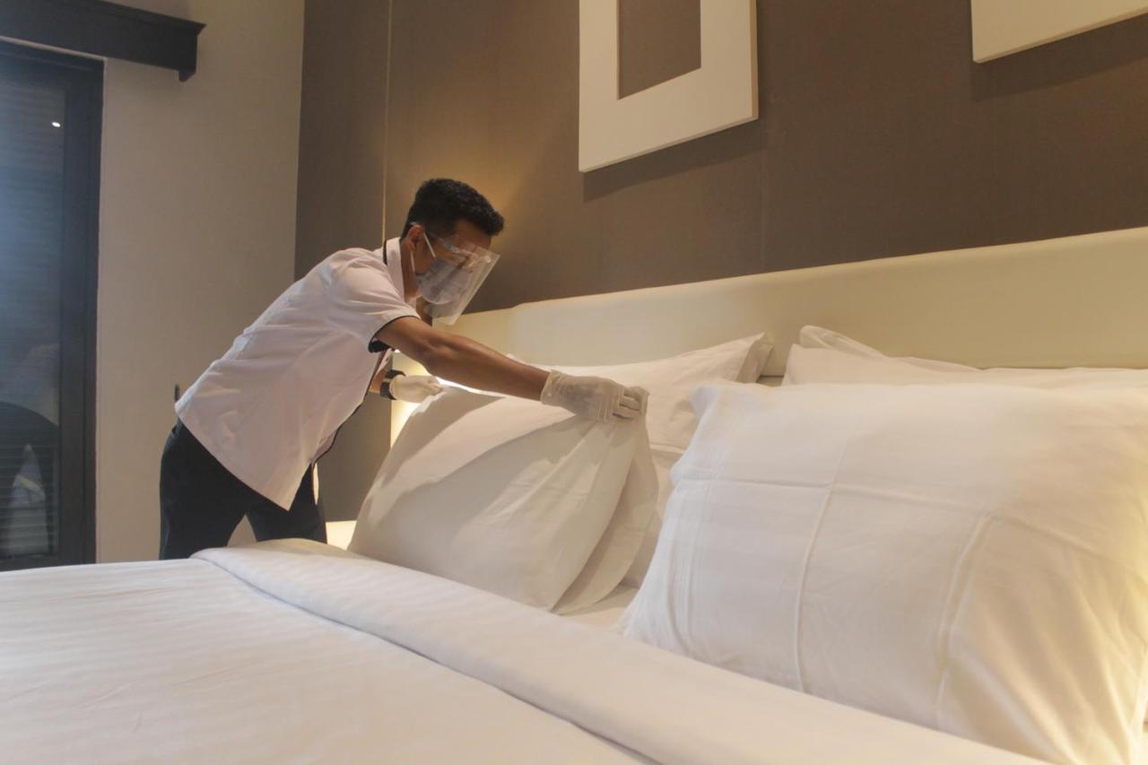 Luminor Hotel Jember By Wh Ngoại thất bức ảnh