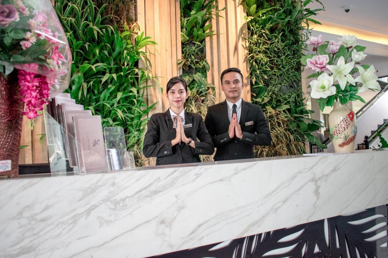 Luminor Hotel Jember By Wh Ngoại thất bức ảnh